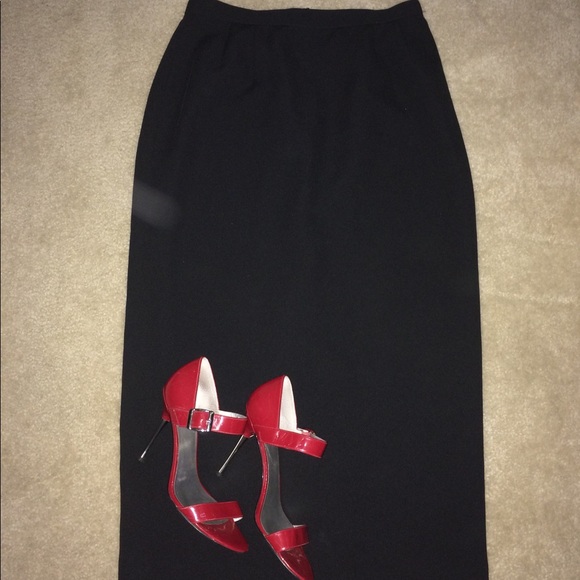 Dresses & Skirts - SOLD 💜 Midi length black skirt